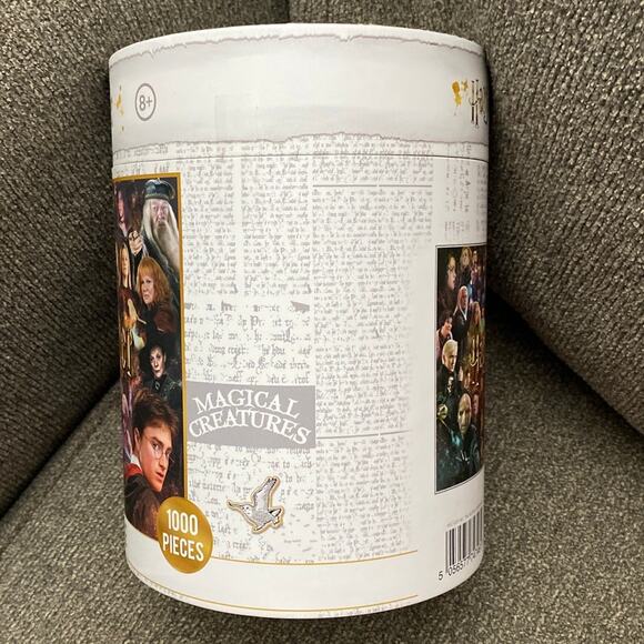 Harry Potter Wizarding World 1000 Jigsaw Puzzle Magical Creatures Characters NEW - Picture 2 of 8